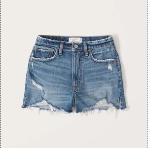 A&F curve love shorts